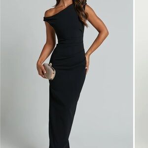 NWT Showpo Genie Maxi Dress